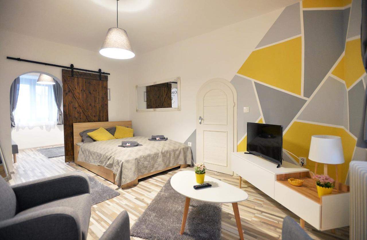 Castle Garden Apartman Эгер Экстерьер фото